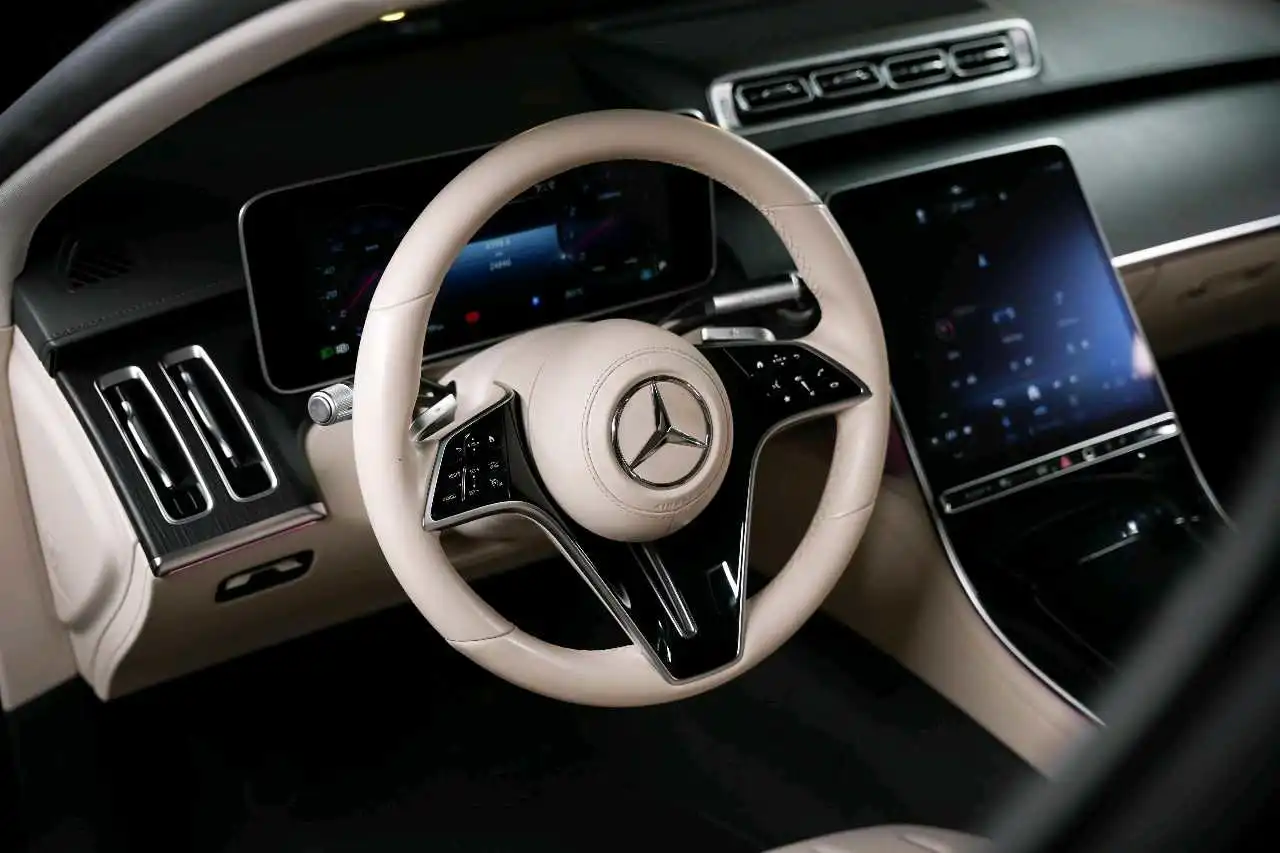 مرسيدس بنز S Class 2024